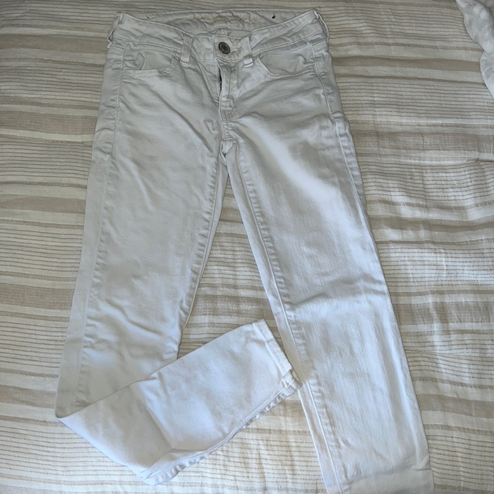American Eagle white denim skinny jeans